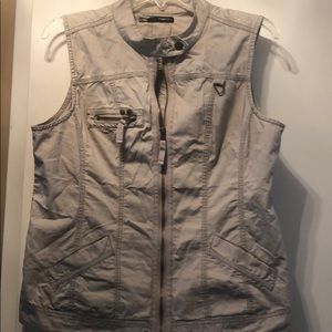 Maurices Vest Sz large
